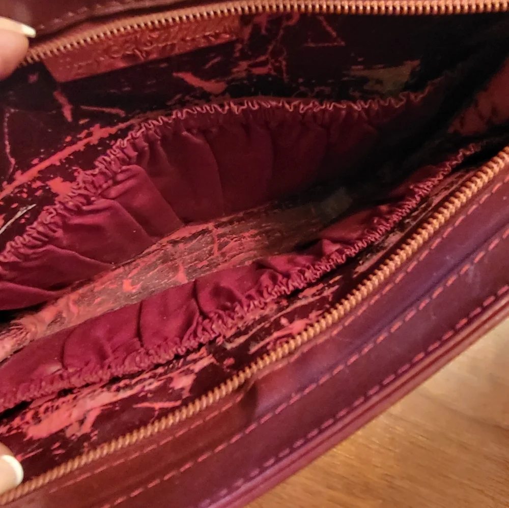 Cartier Authentic Leather Clutch Bag - Picture 9 of 9